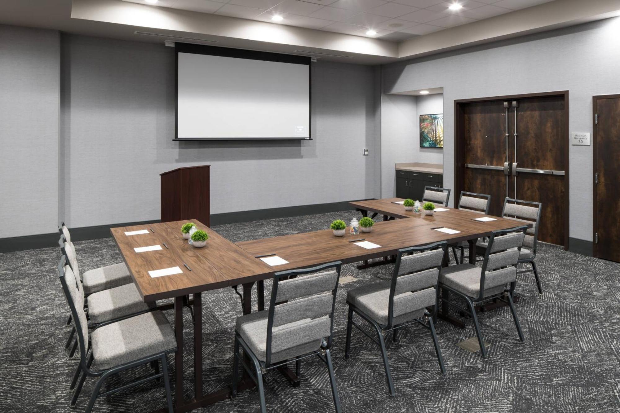 Отель Courtyard By Marriott Houston Heights/I-10 Экстерьер фото