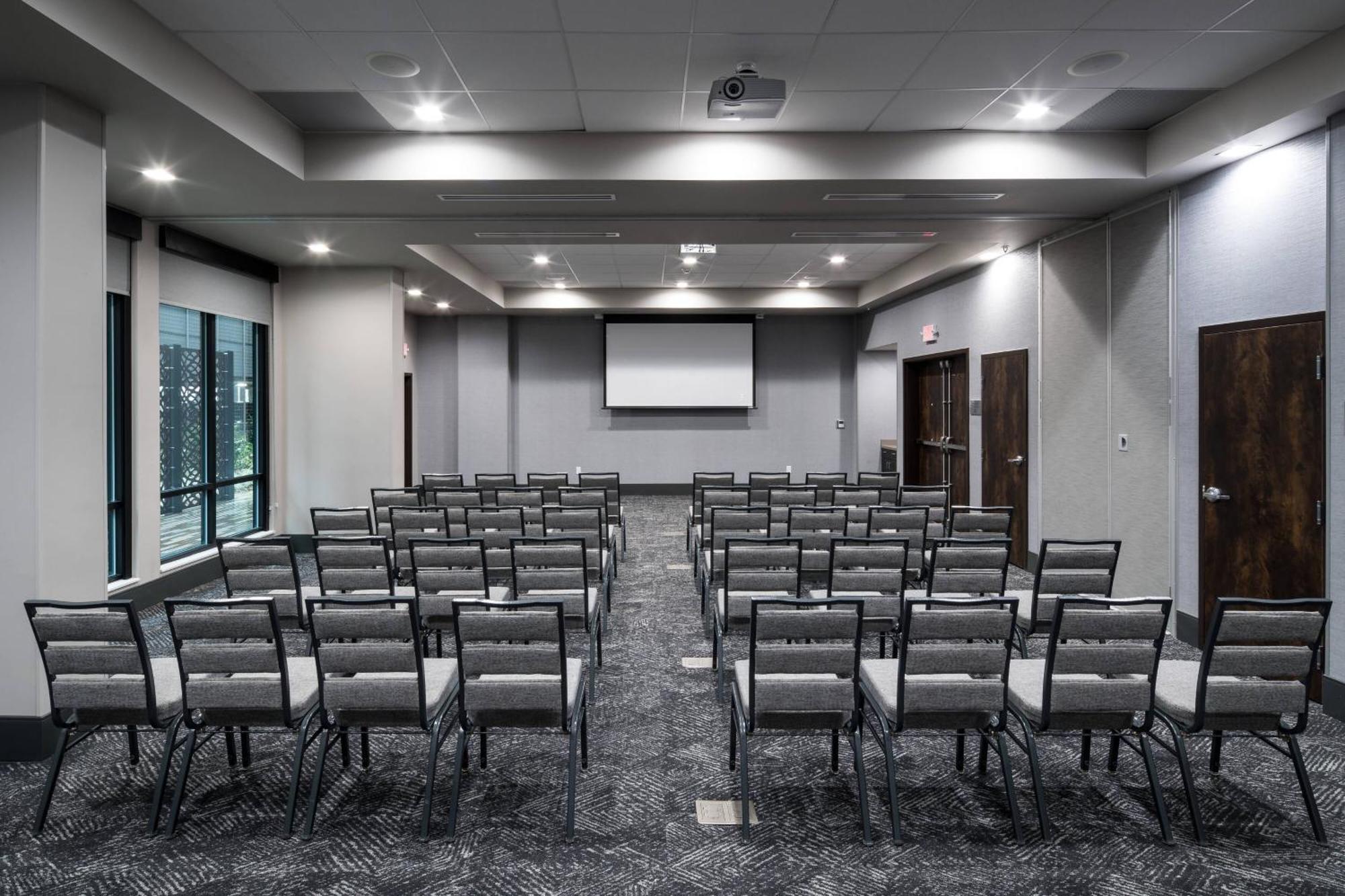 Отель Courtyard By Marriott Houston Heights/I-10 Экстерьер фото